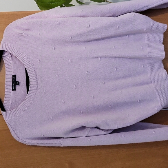 Kendall & Kyle sweater - Picture 3 of 9